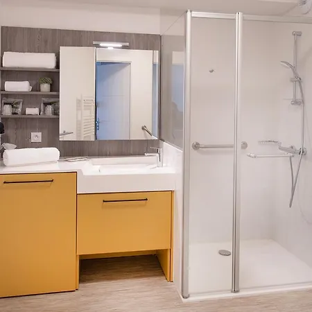 מלון דירות Domitys - L'athenee 4*